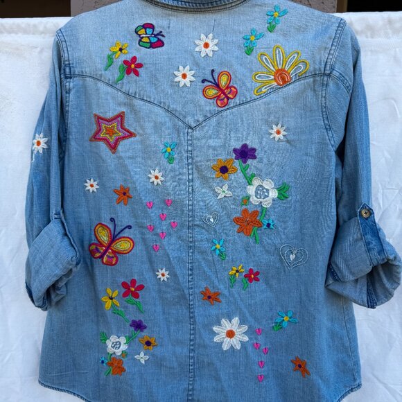 Billy T "Sketchbook" // Embroidered Button Down // Size M - Picture 2 of 6